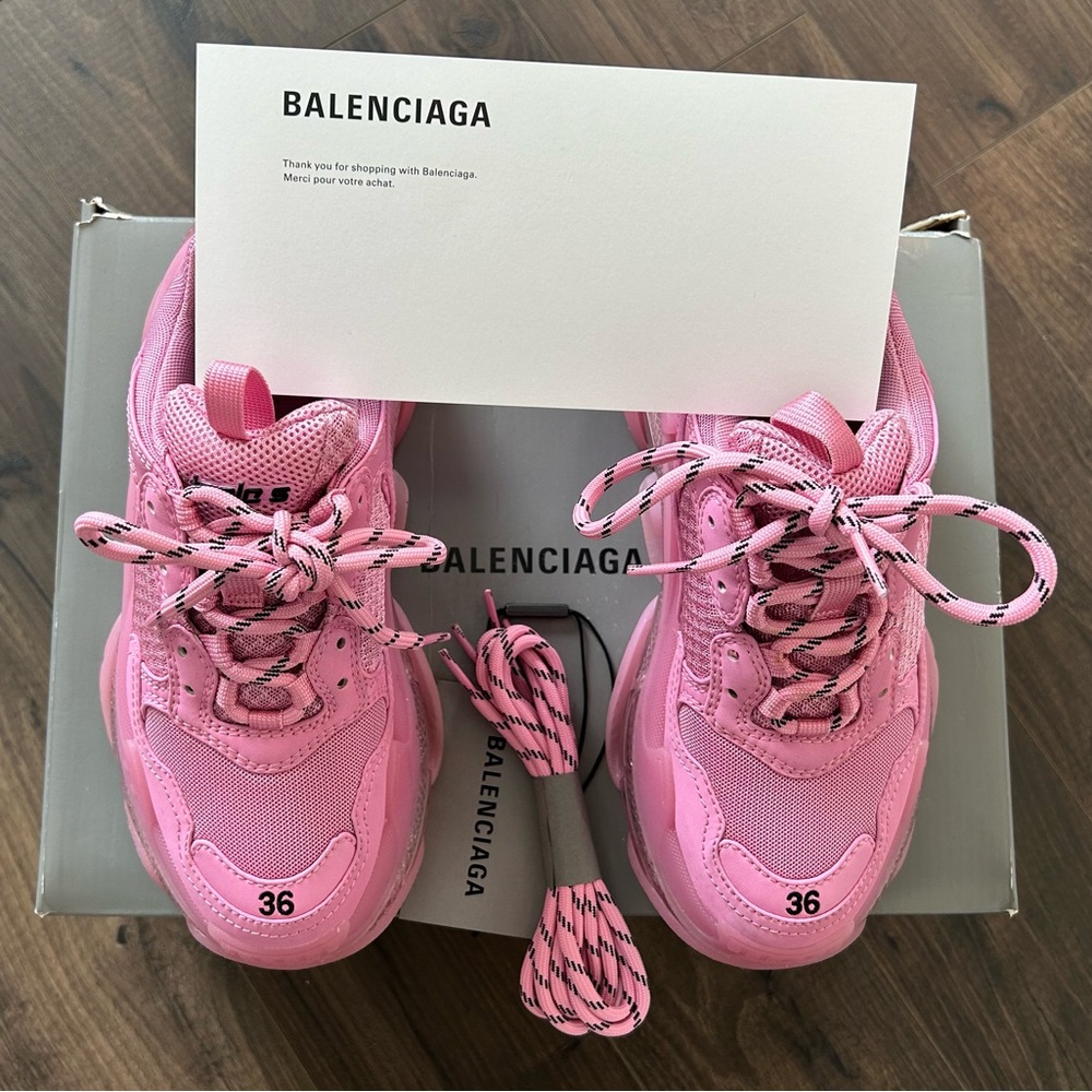 Balenciaga
Triple S Clear Sole Sneaker